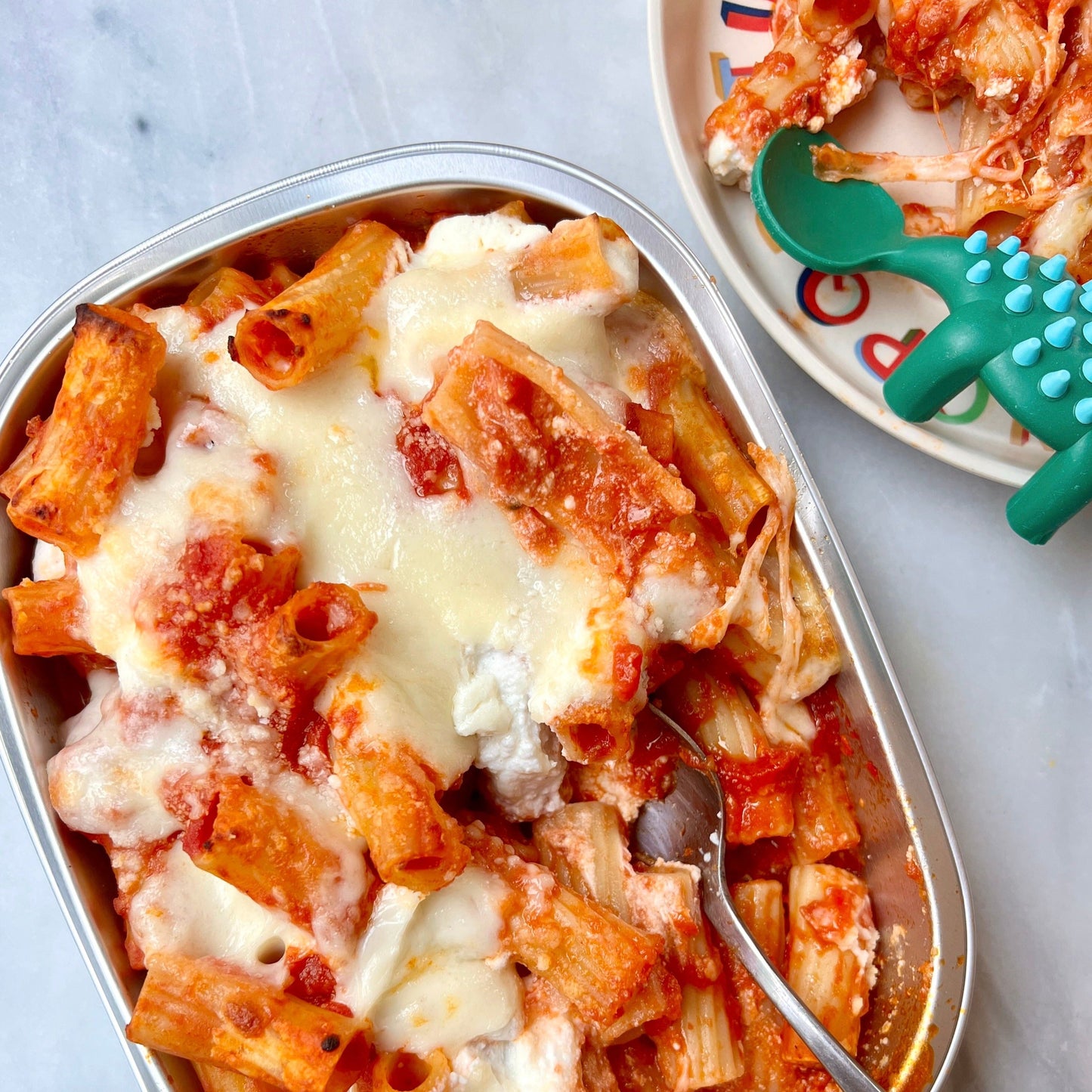 Baked Rigatoni alla Vodka w. Mozzarella- serves 4-6