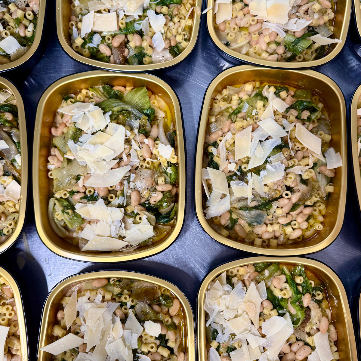 Ditalini w. Sausage, White Beans & Escarole (serves 4)